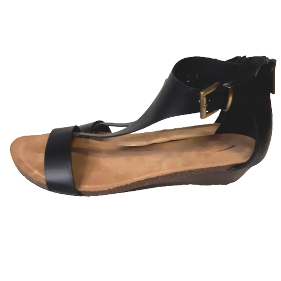 Kenneth Cole Reaction Great Gal T-Strap Wedge Gladiator Summer Sandal - Picture 5 of 11